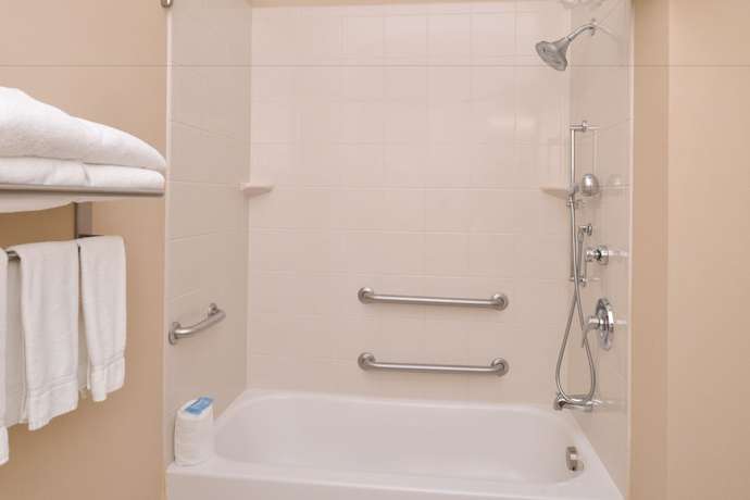 Imagen de la habitación del Hotel Holiday Inn Express and Suites Bridgeport, an IHG. Foto 10