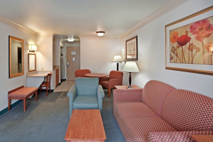 Imagen de la habitación del Hotel Holiday Inn Express and Suites Burlington, An Ihg, Burlington. Foto 5