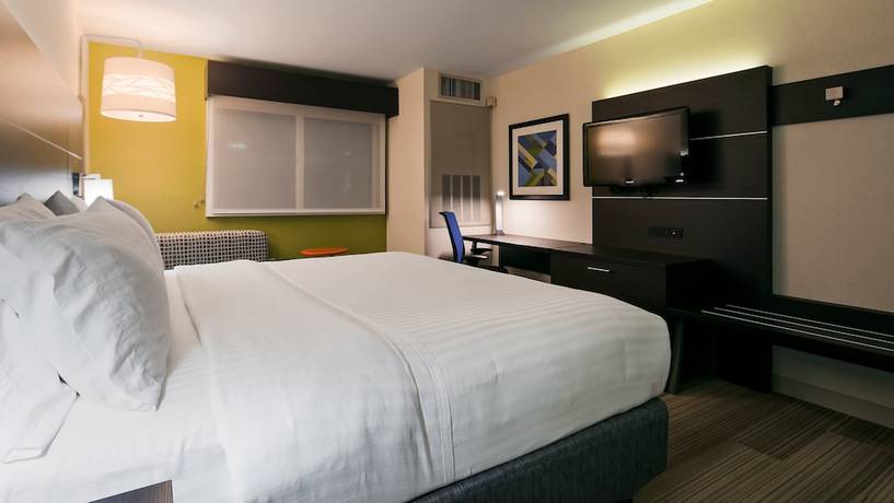 Imagen de la habitación del Hotel Holiday Inn Express and Suites Burlington, An Ihg. Foto 8