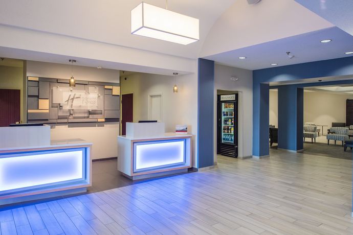 Imagen de los interiores del Hotel Holiday Inn Express and Suites Burlington, an IHG, Burlington. Foto 18