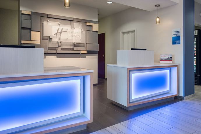 Imagen de los interiores del Hotel Holiday Inn Express and Suites Burlington, an IHG, Burlington. Foto 19
