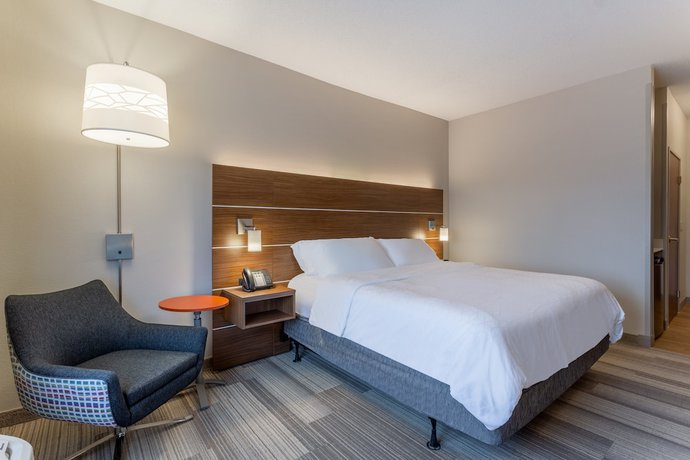 Imagen de la habitación del Hotel Holiday Inn Express and Suites Burlington, an IHG, Burlington. Foto 13