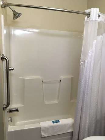 Imagen de la habitación del Hotel Holiday Inn Express and Suites Cadillac, An Ihg. Foto 13