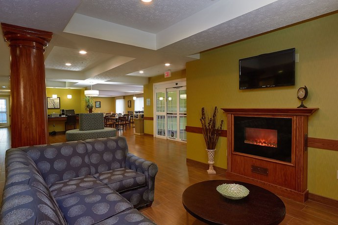 Imagen de los interiores del Hotel Holiday Inn Express and Suites Cadillac, An Ihg. Foto 17