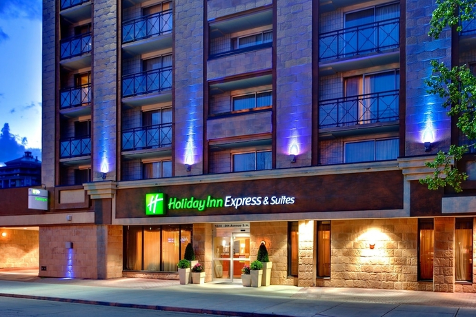 Imagen general del Hotel Holiday Inn Express and Suites Calgary. Foto 1