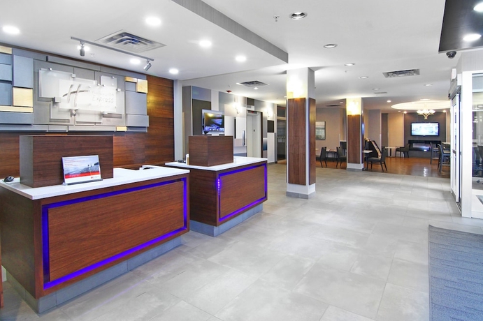 Imagen de los interiores del Hotel Holiday Inn Express and Suites Calgary. Foto 17