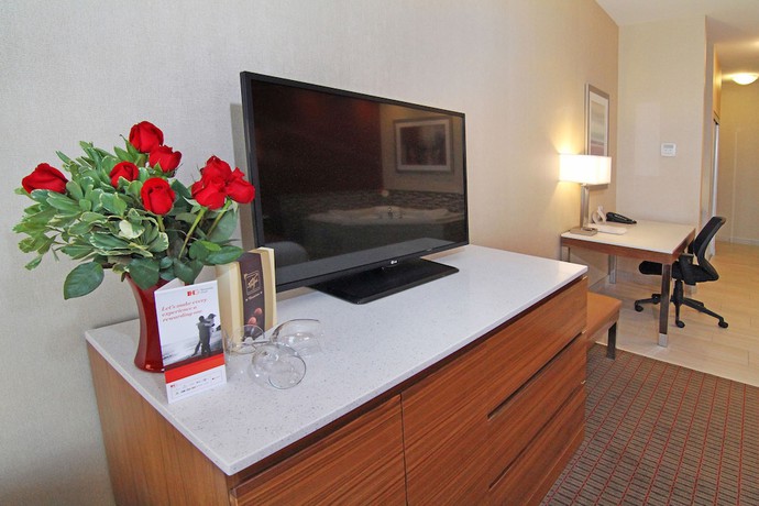 Imagen de la habitación del Hotel Holiday Inn Express and Suites Calgary Nw - University Area, An Ihg. Foto 9