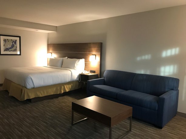 Imagen de la habitación del Hotel Holiday Inn Express and Suites Camarillo, An Ihg. Foto 13