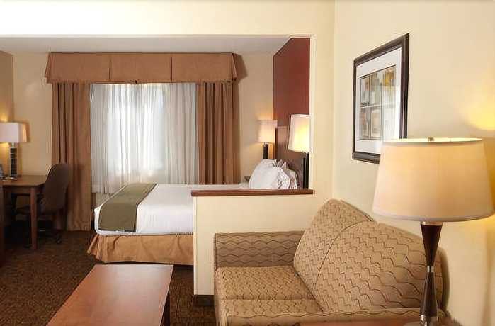 Imagen de la habitación del Hotel Holiday Inn Express and Suites Canyon. Foto 13
