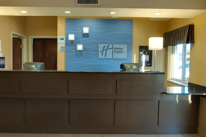 Imagen de los interiores del Hotel Holiday Inn Express and Suites Canyon. Foto 17