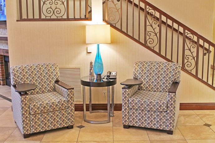 Imagen de los interiores del Hotel Holiday Inn Express and Suites Cape Girardeau I-55, An Ihg. Foto 13