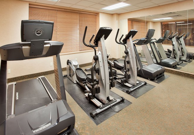 Imagen de los interiores del Hotel Holiday Inn Express and Suites Cape Girardeau I-55, An Ihg. Foto 18