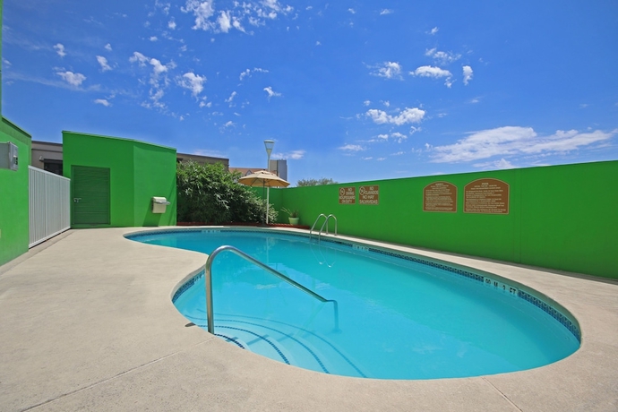 Imagen de la piscina del Hotel Holiday Inn Express and Suites Cd. Juarez - Las Misiones, An Ihg. Foto 19