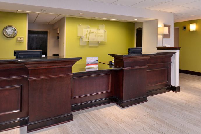 Imagen de los interiores del Hotel Holiday Inn Express and Suites Central Omaha, An Ihg. Foto 18