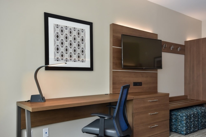 Imagen de la habitación del Hotel Holiday Inn Express and Suites Charlotte - Ballantyne. Foto 5