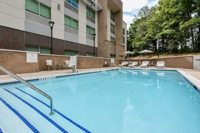 Imagen de la piscina del Hotel Holiday Inn Express and Suites Charlotte - Ballantyne. Foto 17