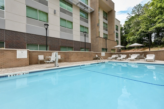 Imagen de la piscina del Hotel Holiday Inn Express and Suites Charlotte - Ballantyne. Foto 18