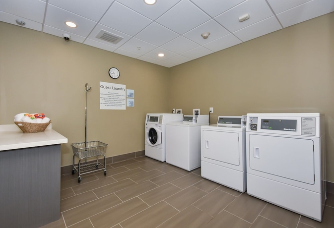 Imagen de los interiores del Hotel Holiday Inn Express and Suites Charlotte - Ballantyne. Foto 16