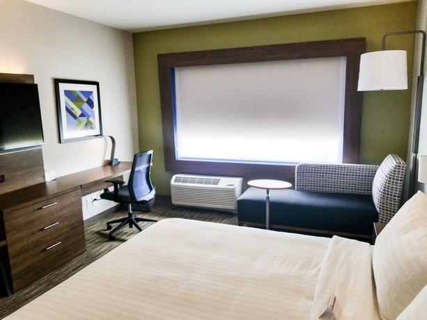Imagen de la habitación del Hotel Holiday Inn Express and Suites Charlotte Ne - University Area. Foto 5