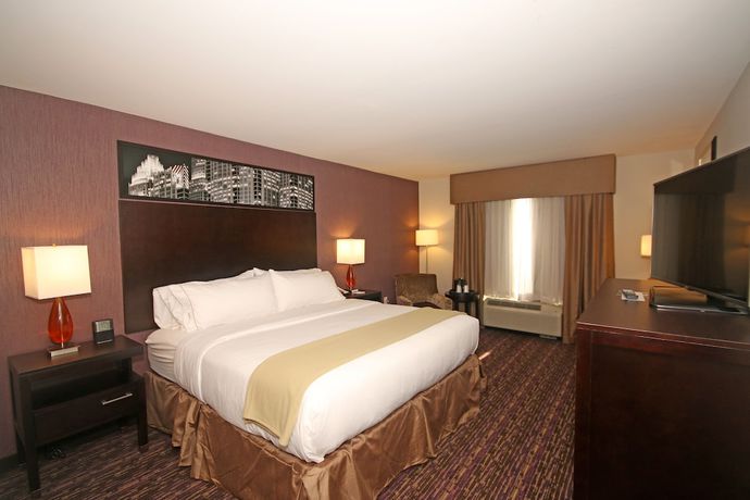 Imagen de la habitación del Hotel Holiday Inn Express and Suites Charlotte North, An Ihg. Foto 3