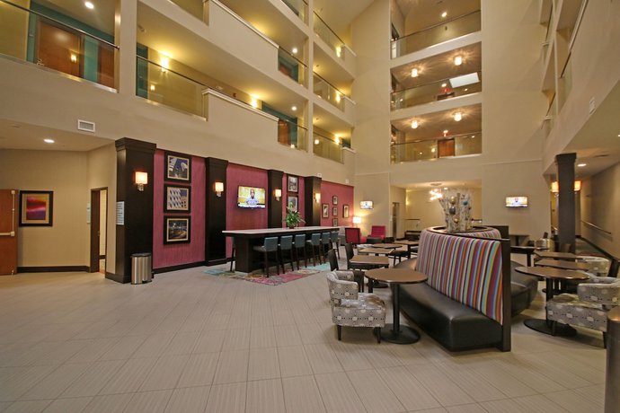 Imagen de los interiores del Hotel Holiday Inn Express and Suites Charlotte North, An Ihg. Foto 14