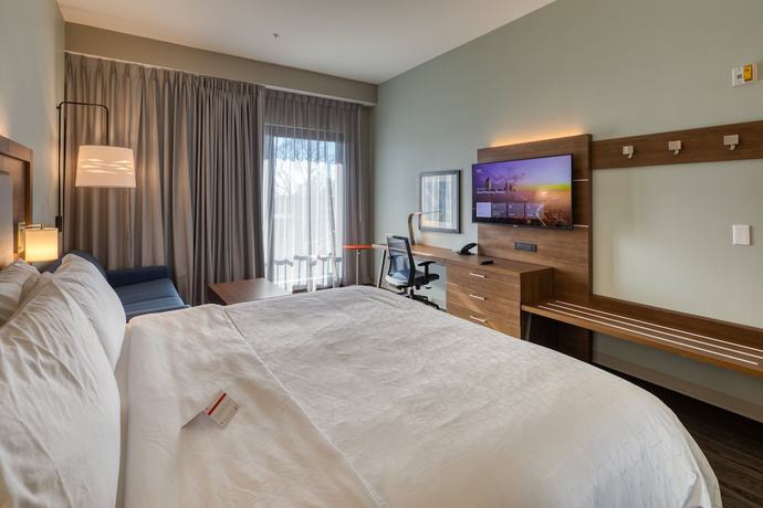 Imagen de la habitación del Hotel Holiday Inn Express and Suites Charlotte - South End, An Ihg. Foto 3