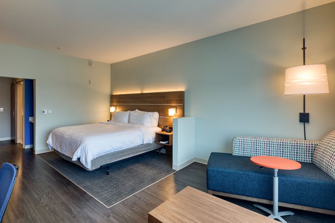 Imagen de la habitación del Hotel Holiday Inn Express and Suites Charlotte - South End, An Ihg. Foto 4