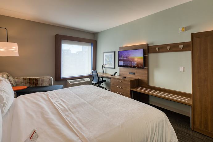 Imagen de la habitación del Hotel Holiday Inn Express and Suites Charlotte - South End, An Ihg. Foto 6