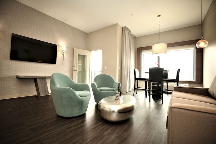 Imagen de la habitación del Hotel Holiday Inn Express and Suites Charlotte - South End, An Ihg. Foto 8