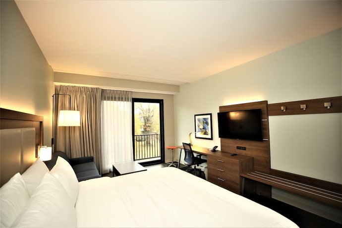 Imagen de la habitación del Hotel Holiday Inn Express and Suites Charlotte - South End, An Ihg. Foto 13