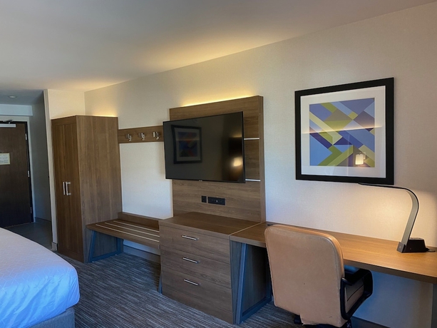 Imagen de la habitación del Hotel Holiday Inn Express and Suites Chatsworth. Foto 4