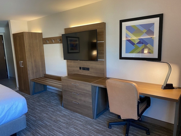 Imagen de la habitación del Hotel Holiday Inn Express and Suites Chatsworth. Foto 8