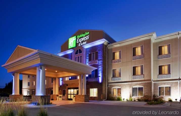 Imagen de los exteriores del Hotel Holiday Inn Express and Suites Cherry, An Ihg. Foto 15