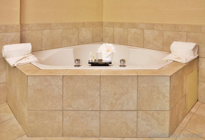 Imagen general del Hotel Holiday Inn Express and Suites Cherry, An Ihg. Foto 9