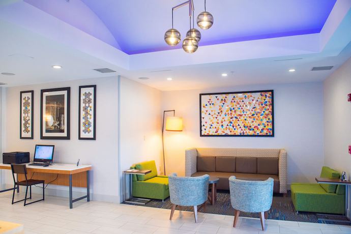 Imagen de los interiores del Hotel Holiday Inn Express and Suites Chester, an IHG. Foto 20