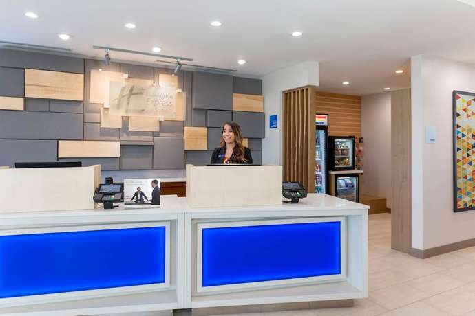 Imagen de los interiores del Hotel Holiday Inn Express and Suites Chicago O\'Hare Airport, an IHG. Foto 19