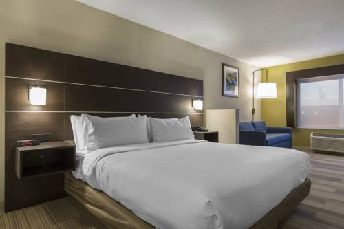 Imagen de la habitación del Hotel Holiday Inn Express and Suites Chicago West - St Charles, An Ihg. Foto 6