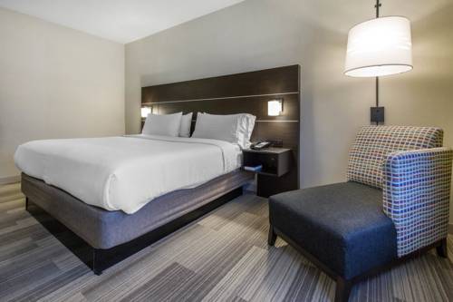 Imagen de la habitación del Hotel Holiday Inn Express and Suites Chicago West - St Charles, An Ihg. Foto 7