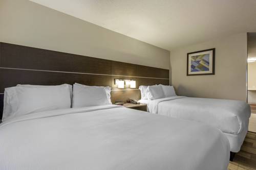 Imagen de la habitación del Hotel Holiday Inn Express and Suites Chicago West - St Charles, An Ihg. Foto 10