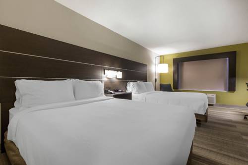 Imagen de la habitación del Hotel Holiday Inn Express and Suites Chicago West - St Charles, An Ihg. Foto 15