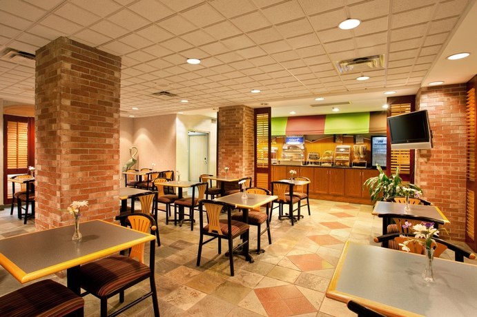 Imagen del bar/restaurante del Hotel Holiday Inn Express and Suites Chicago-midway Airport, An Ihg. Foto 4