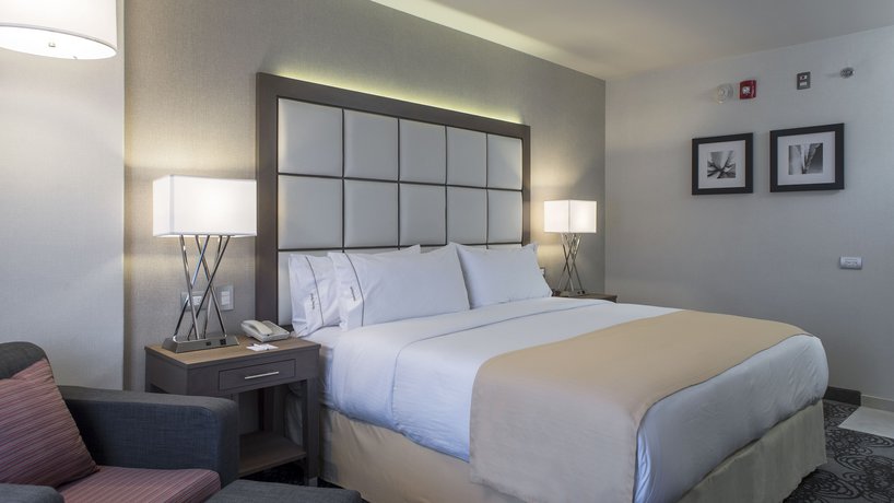 Imagen de la habitación del Hotel Holiday Inn Express and Suites Chihuahua Juventud, An Ihg. Foto 17