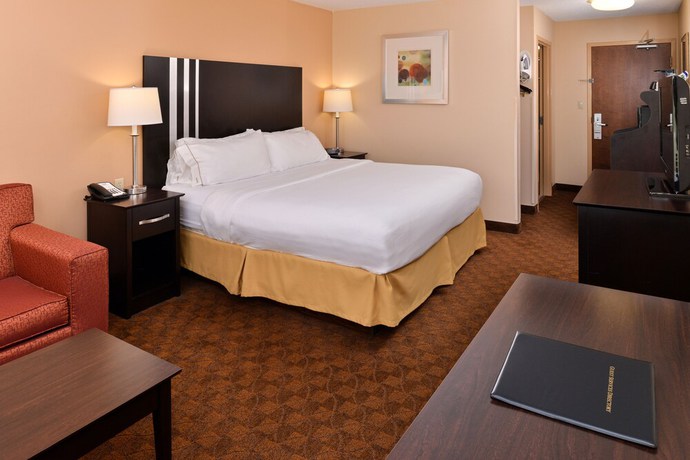 Imagen de la habitación del Hotel Holiday Inn Express and Suites Cincinnati-blue Ash, An Ihg. Foto 3