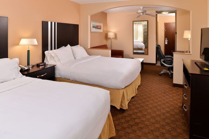 Imagen de la habitación del Hotel Holiday Inn Express and Suites Cincinnati-blue Ash, An Ihg. Foto 9