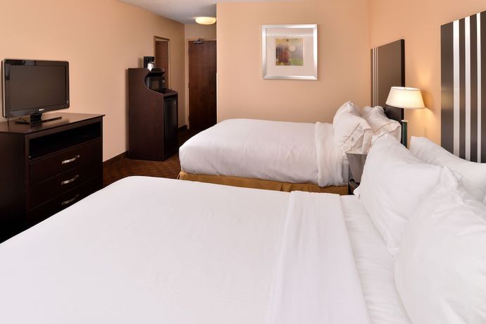 Imagen de la habitación del Hotel Holiday Inn Express and Suites Cincinnati-blue Ash, An Ihg. Foto 10