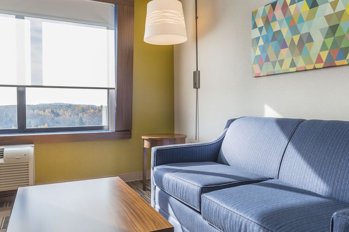 Imagen de la habitación del Hotel Holiday Inn Express and Suites Clarion, An Ihg. Foto 6