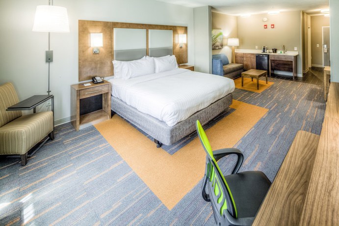 Imagen de la habitación del Hotel Holiday Inn Express and Suites Cleveland West - Westlake, An Ihg. Foto 6