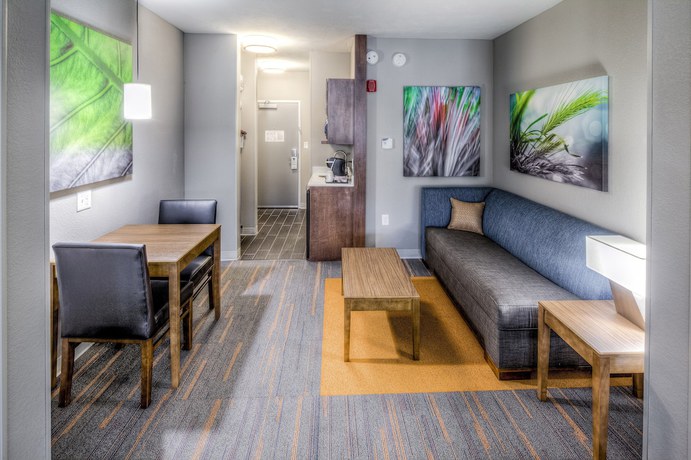 Imagen de la habitación del Hotel Holiday Inn Express and Suites Cleveland West - Westlake, An Ihg. Foto 9
