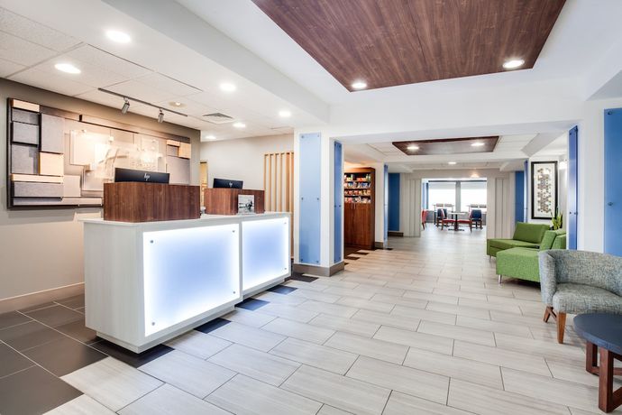 Imagen de los interiores del Hotel Holiday Inn Express and Suites Clewiston, An Ihg. Foto 15