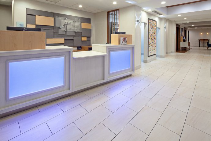 Imagen de los interiores del Hotel Holiday Inn Express and Suites Clovis-Fresno Area. Foto 16